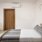 Mon-chery 4* San Ġwann