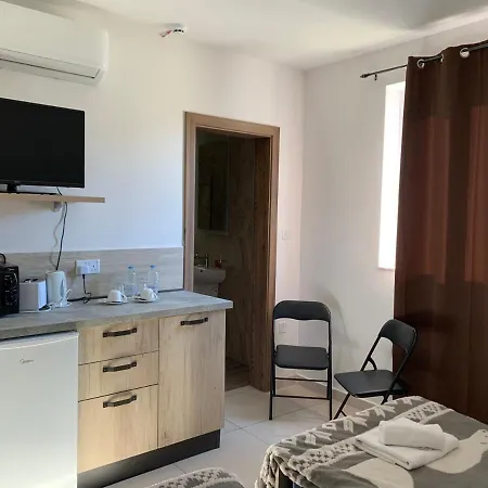 Oda ve Kahvaltı Mon-chery San Ġwann