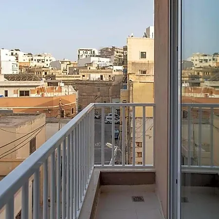 Mon-chery Oda ve Kahvaltı San Ġwann