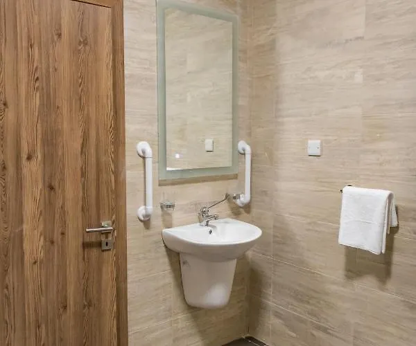 Mon-chery 4* San Ġwann